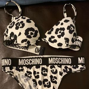 Moschino bra and panty set